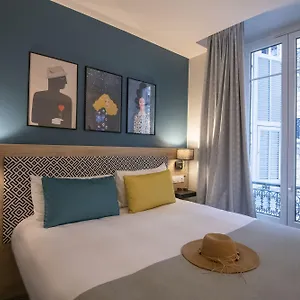 *** Отель Bristol Франция
