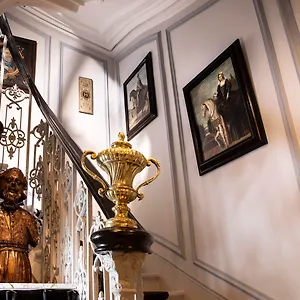 Henri Iv **** Paris